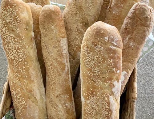 Fai questa ricetta e non comprerai più il pane, ti servirà solo un cucchiaio di legno. Pane o baguette senza Impasto