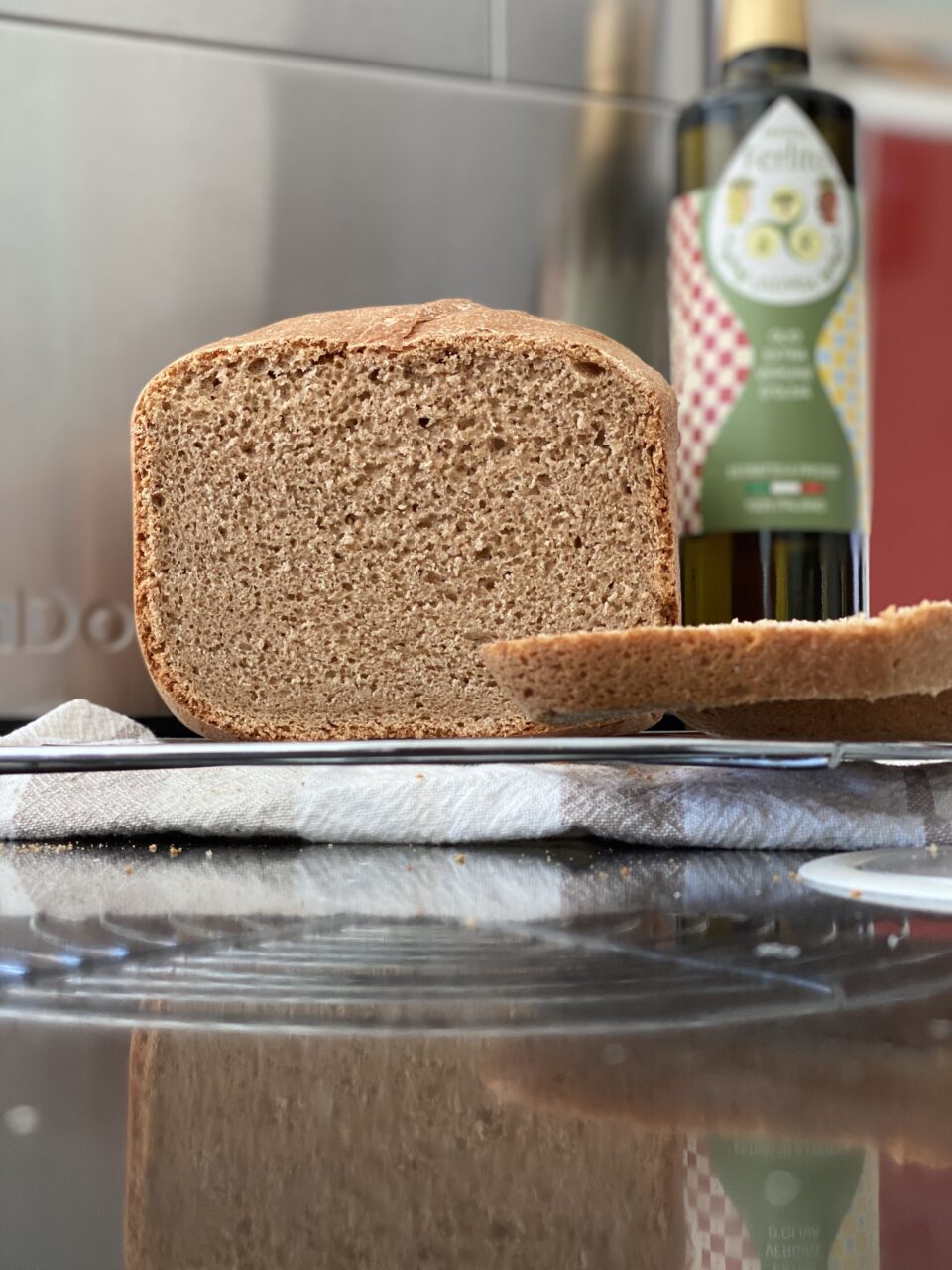 Pane in cassetta integrale con la macchina del pane automatica Calmdo 